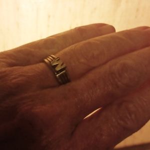 VINTAGE Ring